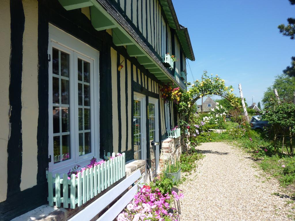 Bed and Breakfast Chambre D'Hotes Au Fil De L'Eau Jumièges Exterior foto