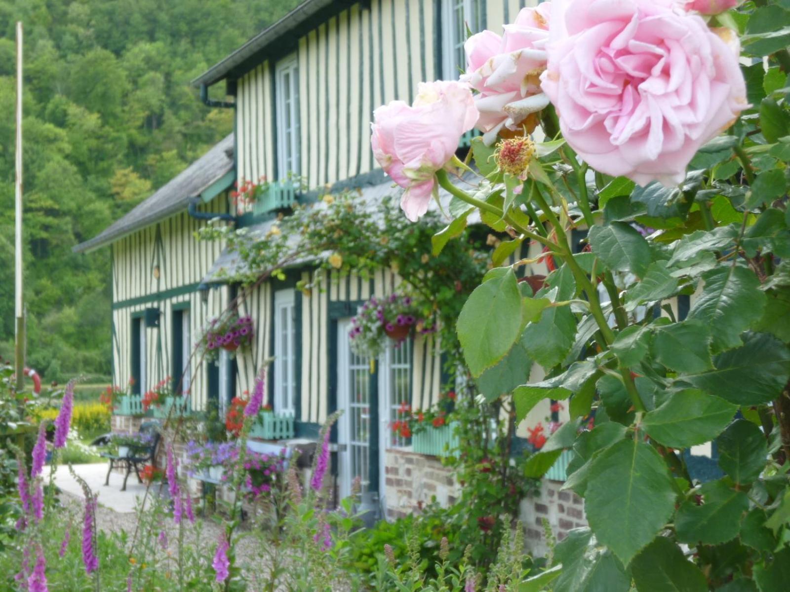 Bed and Breakfast Chambre D'Hotes Au Fil De L'Eau Jumièges Exterior foto