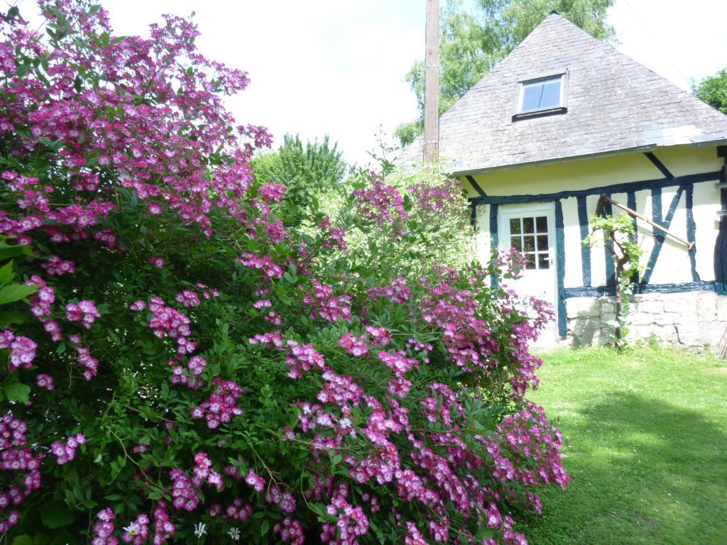 Bed and Breakfast Chambre D'Hotes Au Fil De L'Eau Jumièges Exterior foto